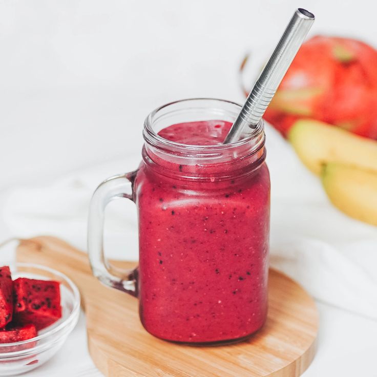 Pink Dragon Fruit Smoothie - Chloe Ting Recipes